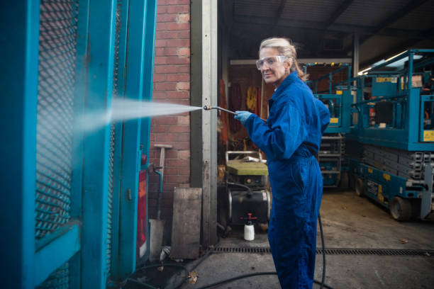 Why Choose Our Certified Pressure Washing Experts for Your Project Needs in Anthony, TX?